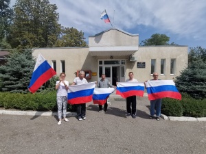 Подопечные ростовского КСЦ присоединились к празднованию Дня флага России 